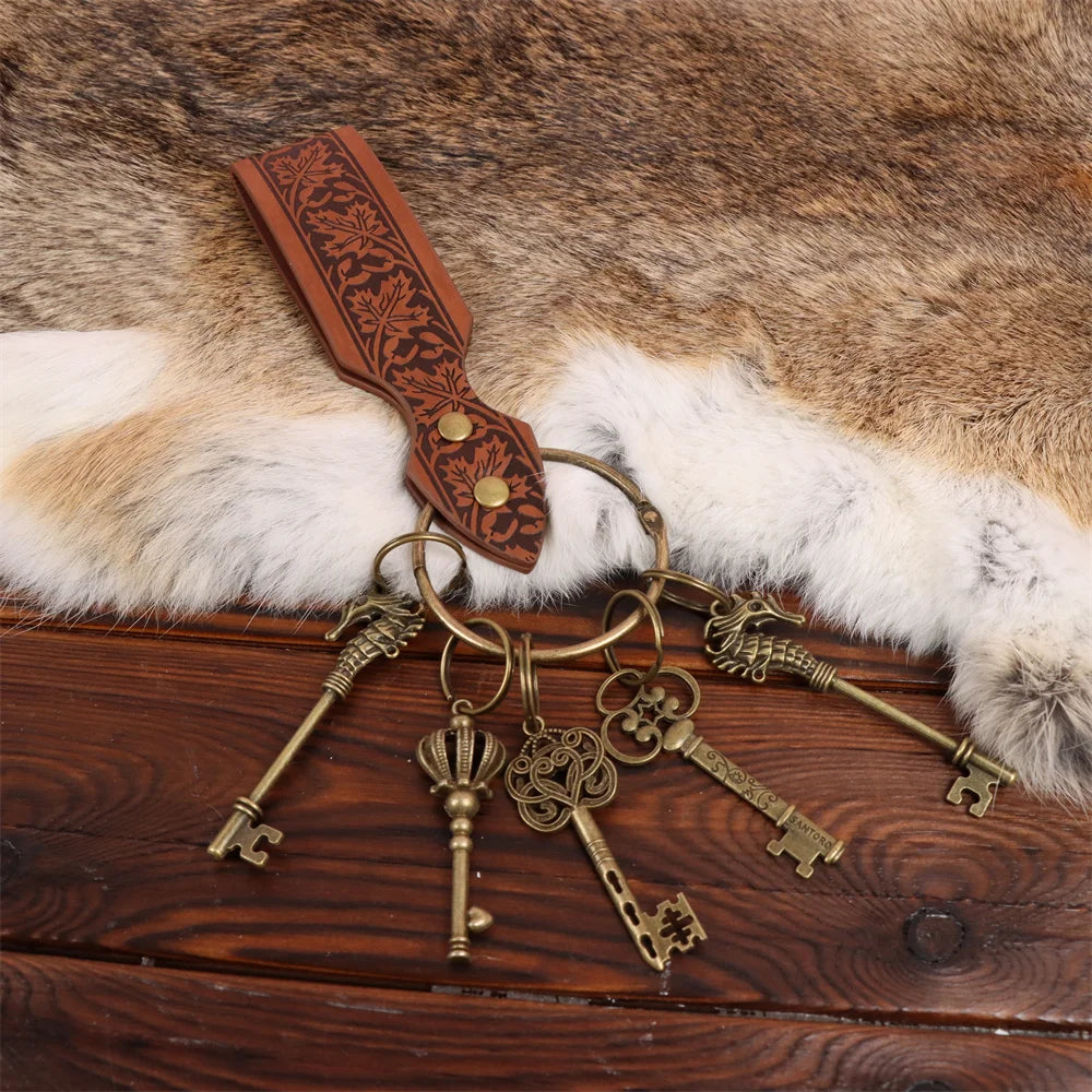 Medieval belts, Renaissance clothing accessories, circular rings, retro metal keychains, cosplay belts, accessories, belts