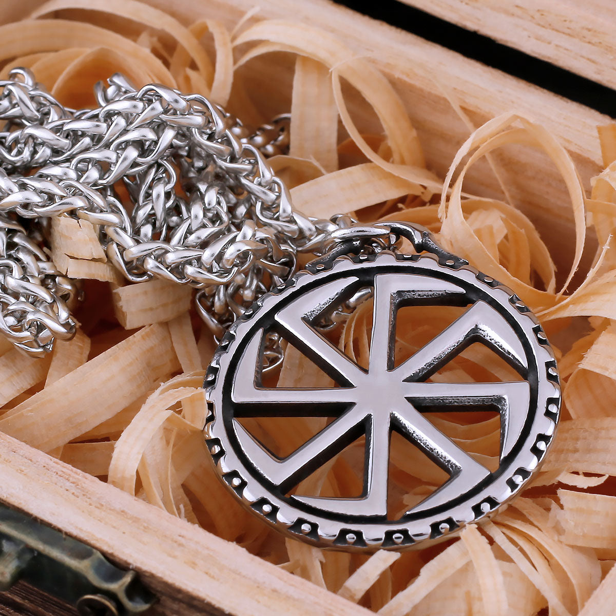Vintage Slavic Rune Necklace Men's Vikings Sun Symbol Amulet Pendant Necklace Stainless Steel Nordic Fashion Male Jewelry Gift