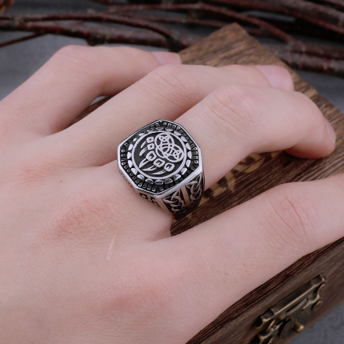 Nordic Viking Warriors Amulet Rune Bear Claw Ring Classic Men's Retro Animal Charm Hip Hop Trend Punk Jewelry Generation Gift