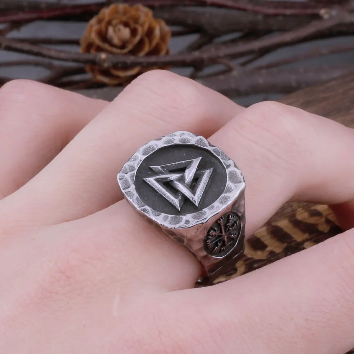 Viking Warriors Rune Retro Ring Men's Fashion Simple Creative Locomotive 316L Stainless Steel Ring Jewelry Gift