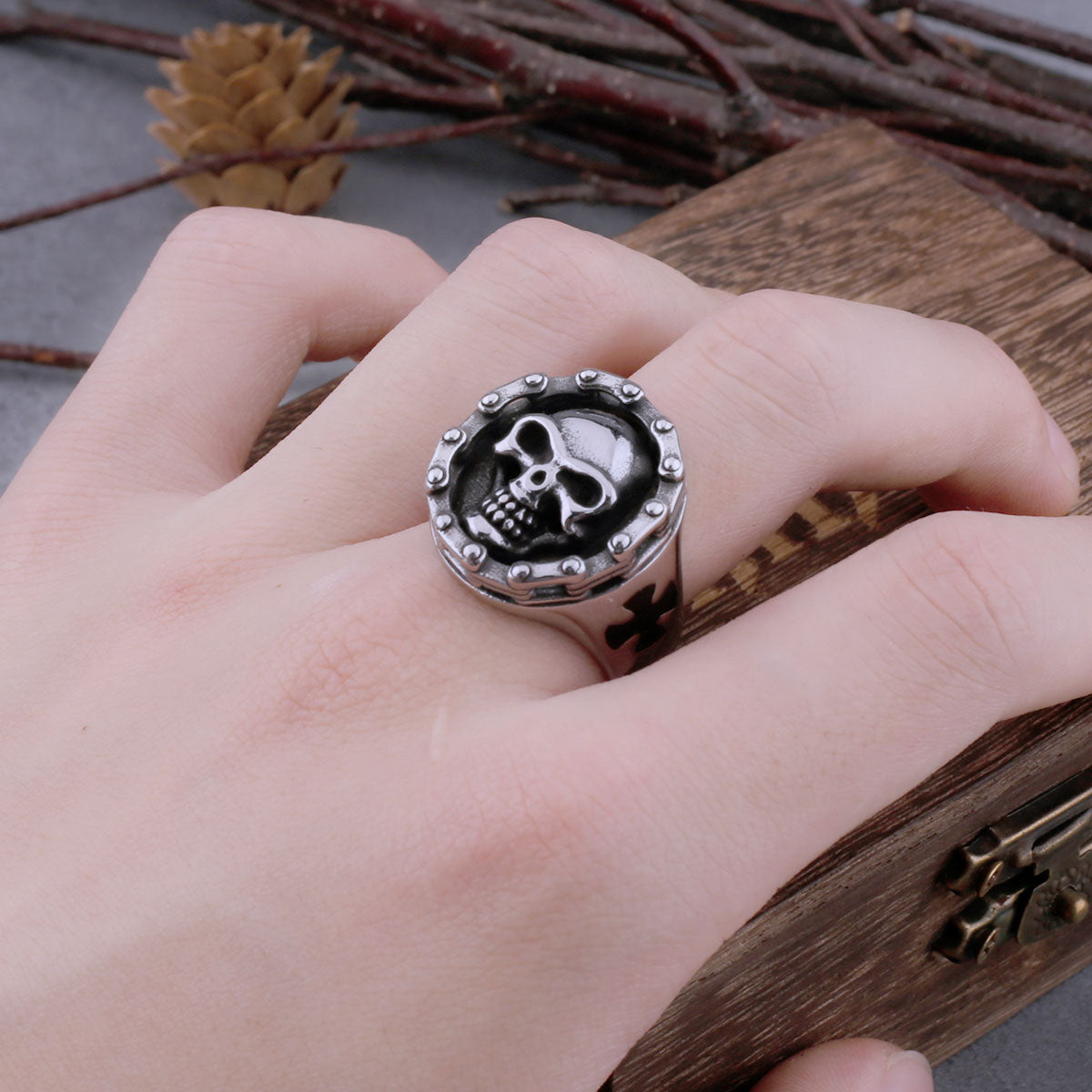 Men's Stainless Steel Chain Skull Ring Cross Motorcycle Chain Hip Hop Punk Gothic Ring Men Jewelry Gift Wooden Box Dropshipping