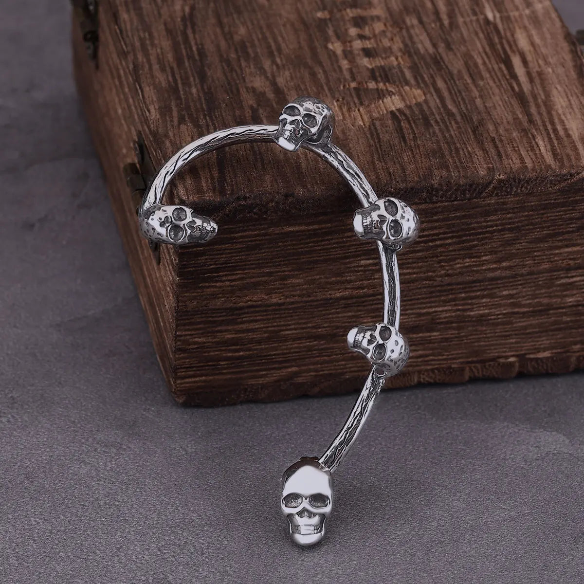 Gothic Women Pensonality Skull Clip Earring Wedding Masquerade Elf Ear Jewelry Girls Non-piercing Cuff Earring Gift
