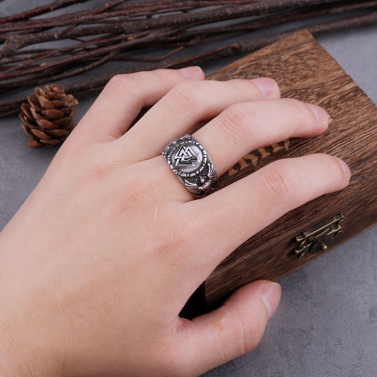 Titanium Steel Personality Domineering Trinity Bird Eagle Totem Men and Women Ring Retro Punk Stainless Steel Gift Jewelry Gift