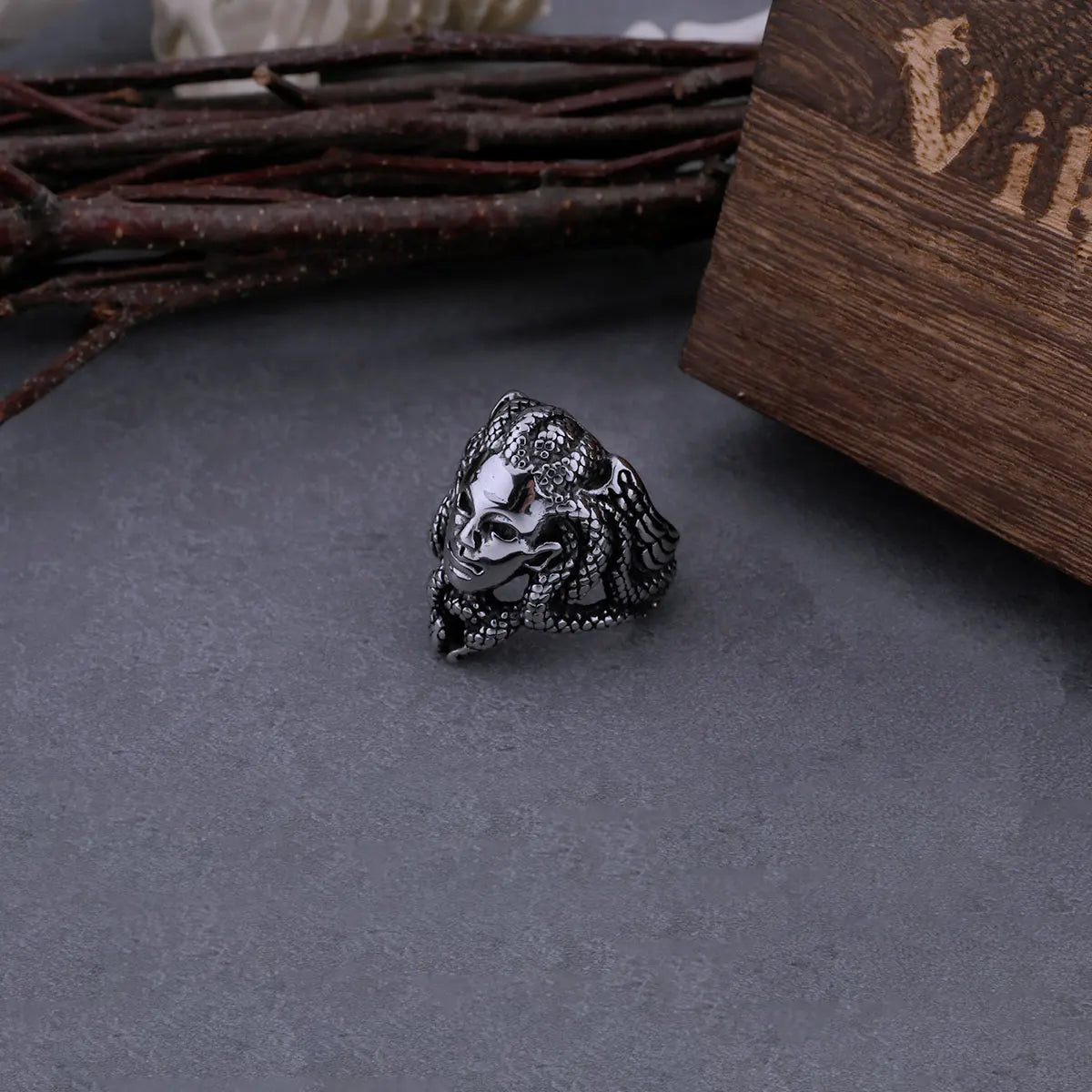 Stainless Steel Vintage Greek Mythology Medusa Ring Men and Women Punk Hip Hop Gothic Snake Ring Fashion Jewelry Party Gift