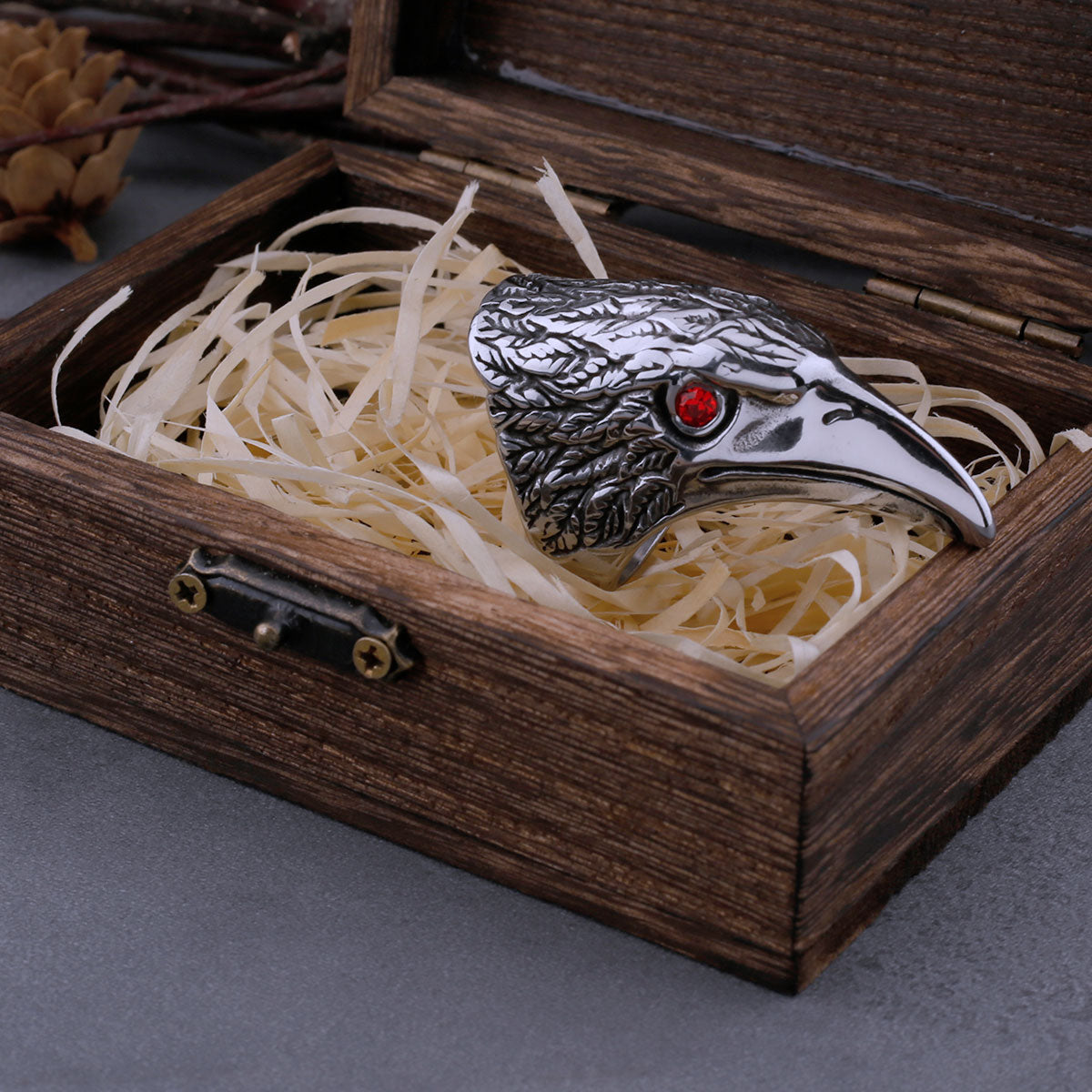 Stainless Steel Retro Red Black Eye Eagle Ring Men Hip Hop Fashion Biker Animal Ring Eagle Jewelry Boyfriend Gift Wooden Box