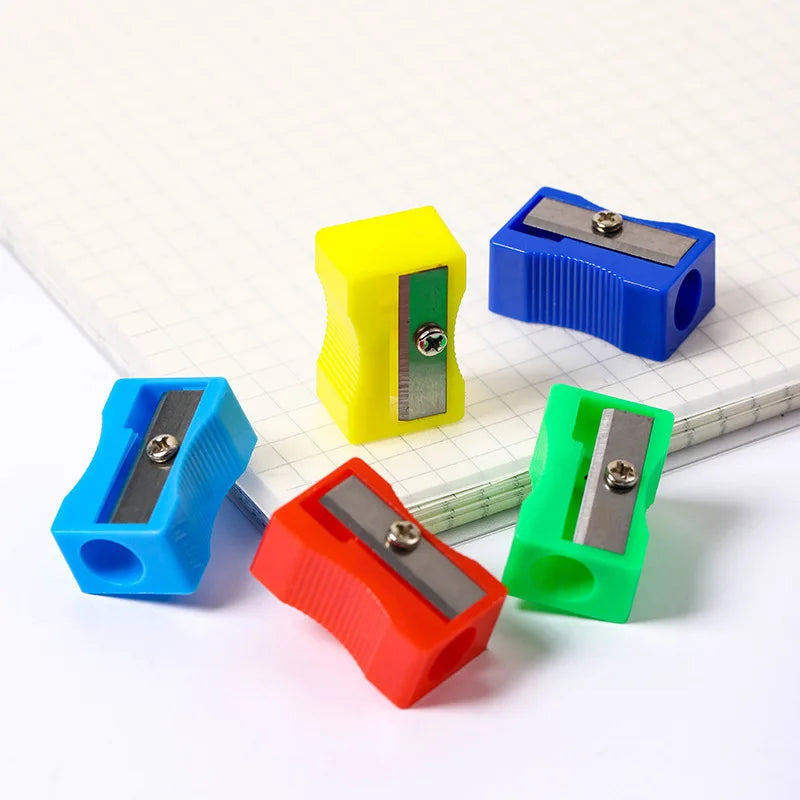 30PCS Mini Plastic Pencil Sharpener Candy Color Standard Pencil Cutting Machine School Office Supplies Stationery (Mixed Colors)