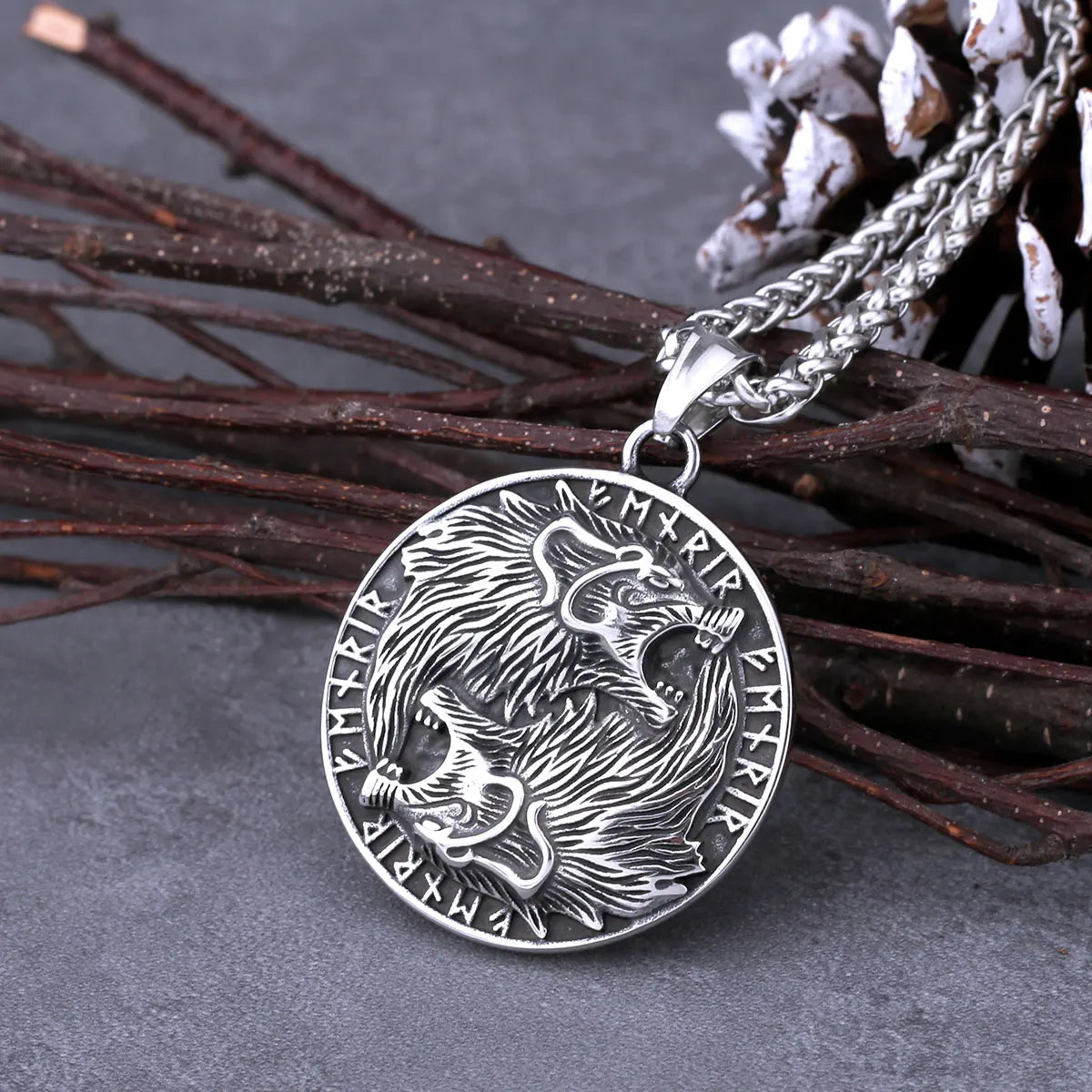 Vintage Nordic Vikings Odin Wolf Compass Rune Necklace Men's Stainless Steel Fashion Hip Hop Pendant Necklace Jewelry As A Gift