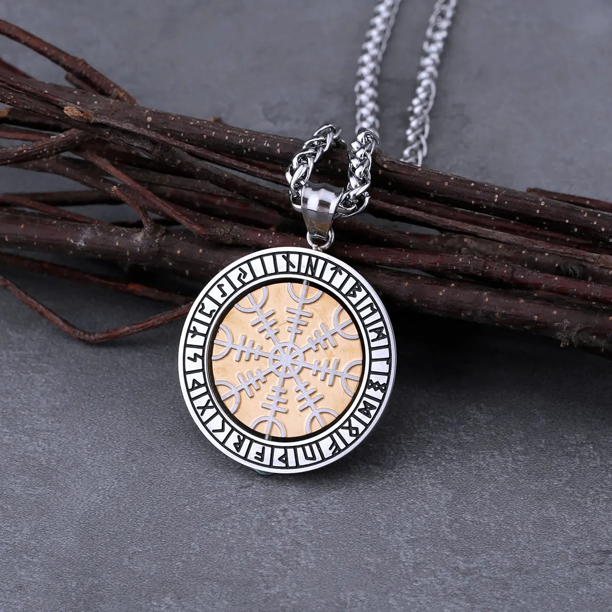 Rotating Viking Awe Helmet and Odin Necklace Men's Stainless Steel Chain Fashion Charm Pendant Necklace Viking Jewelry As A Gift