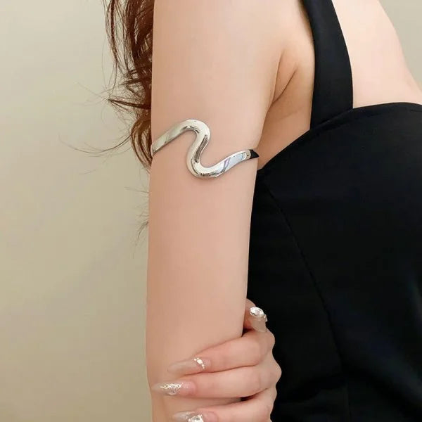 Personality Trendy Metal Irregular S-shaped Wavy Shape Open Bracelet Wrist Bracelet Bangle For Women Party Jewelry