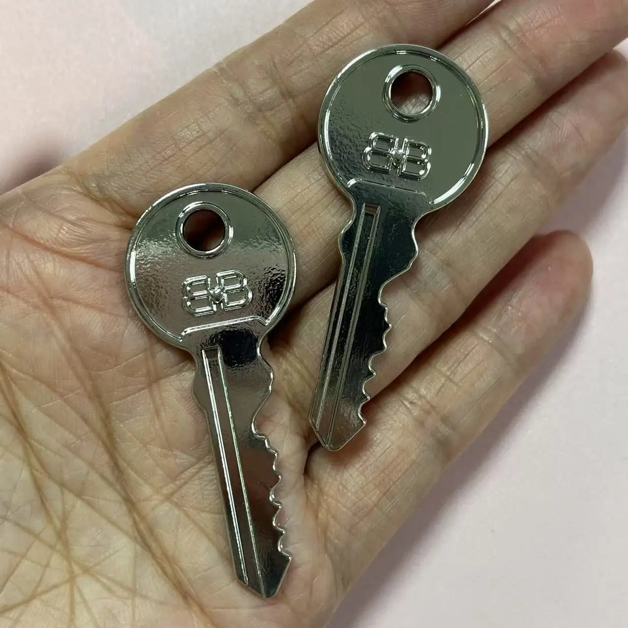 4Pcs Y2K Bling Diamond Metal Purse Presum Bottle Brand Bag Lips BB Key Junk Phone Case Ipadcase Decoration Charms Diy Crafts