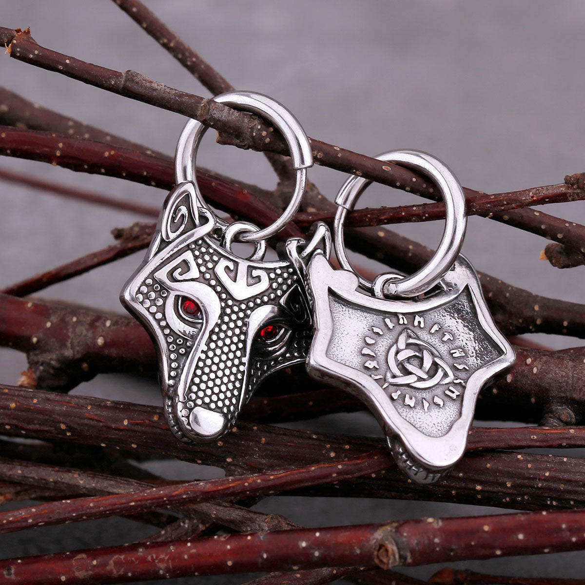 Vintage Vikings Wolf Drop Earrings For Men Fashion Celtic Rune Amulet Accessories Stainless Steel Hip Hop Biker Charm Jewelry