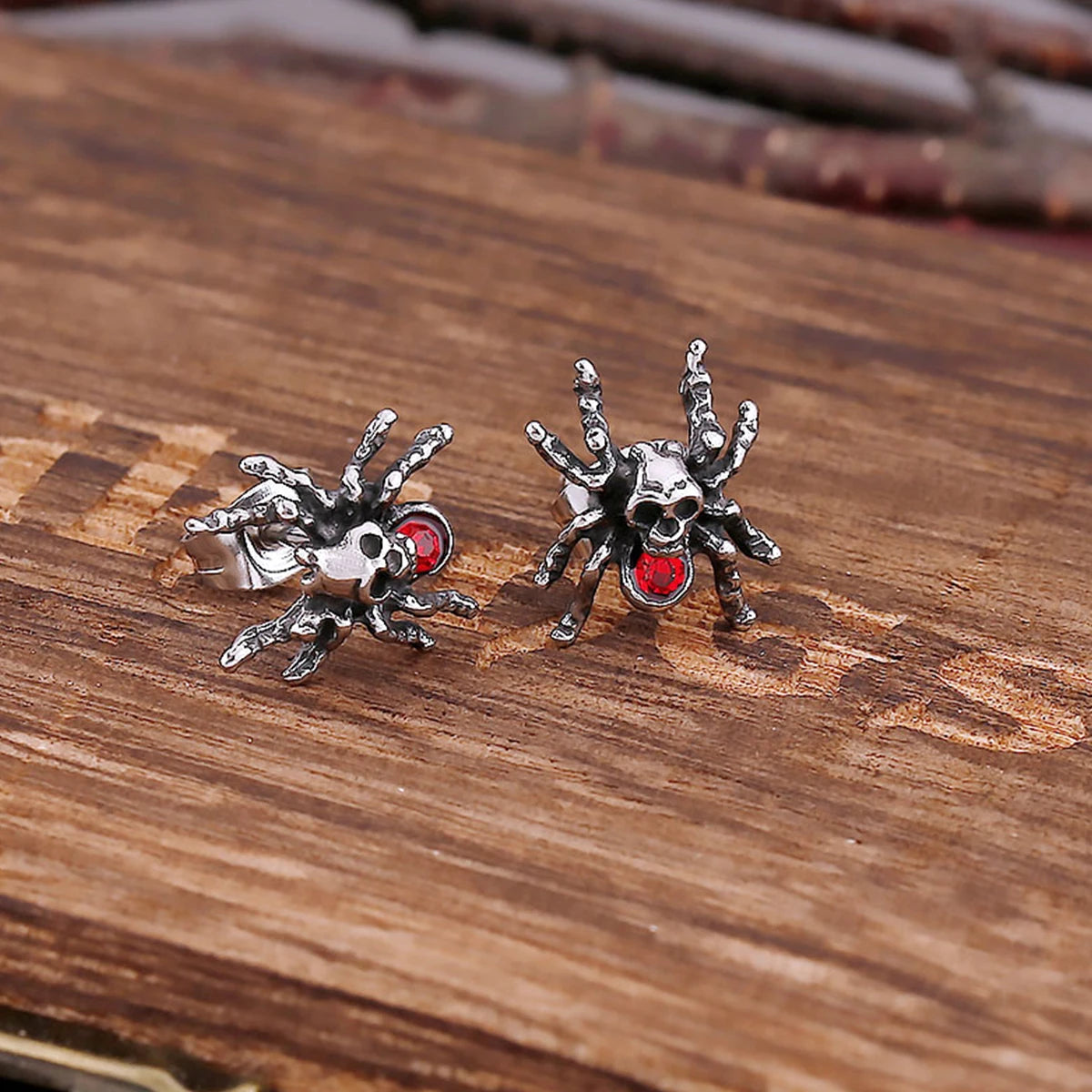 Gothic Spider Zircon Skull Stud Earrings Men Women Stainless Steel Hip Hop Biker Animal Earrings Fashion Party Jewelry