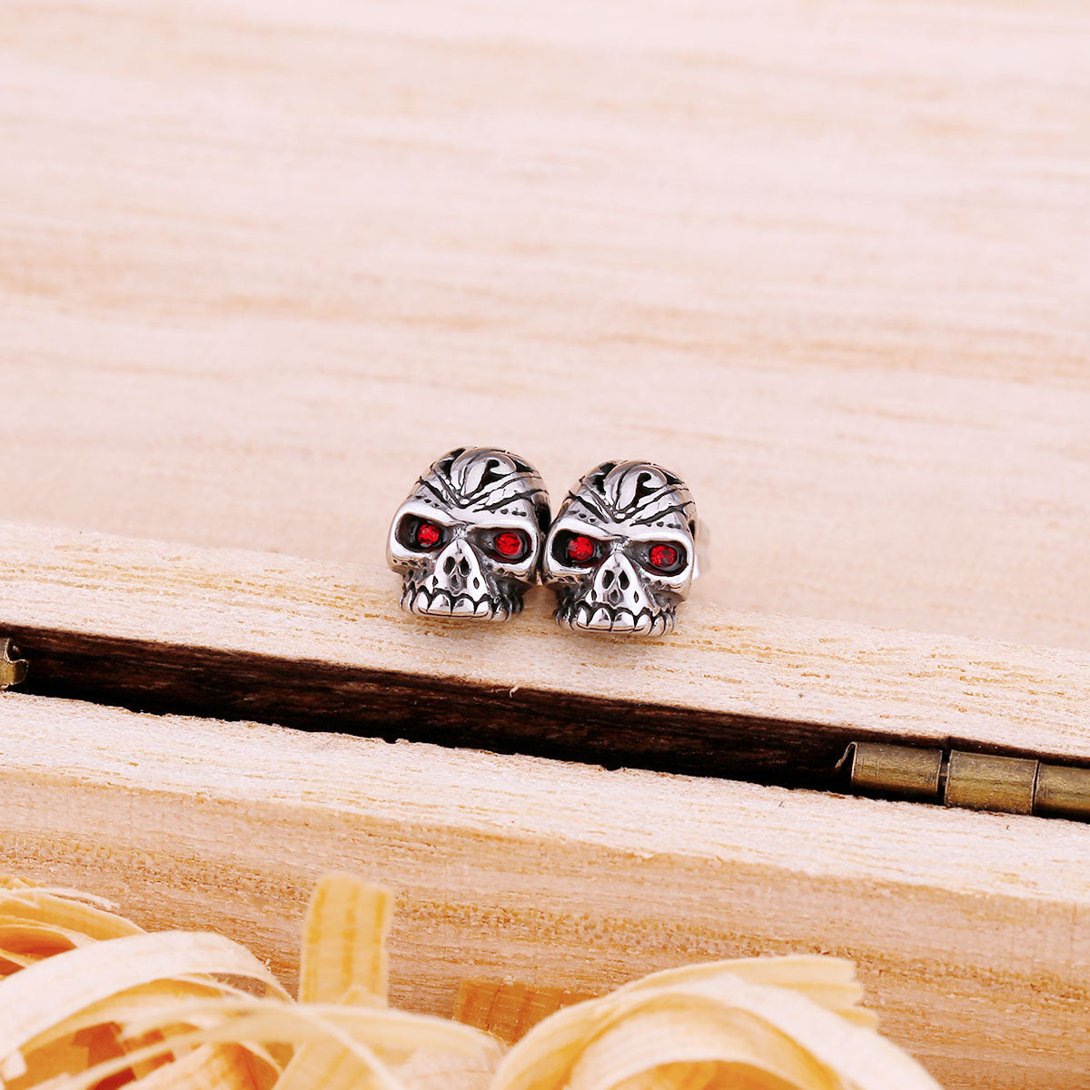 Vintage Skull Stud Earrings For Men and Women Hip Hop Punk Gothic Earrings Fashion Skeleton Stainless Steel Jewelry Gift