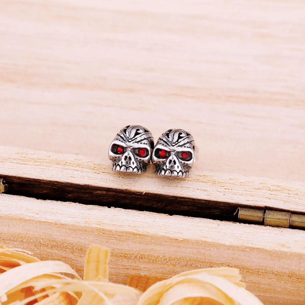 Vintage Skull Stud Earrings For Men and Women Hip Hop Punk Gothic Earrings Fashion Skeleton Stainless Steel Jewelry Gift