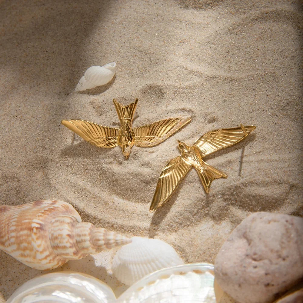Stainless Steel 18k Gold Plated Vintage Stereoscopic Bird Shaped Earrings for Women Waterproof Fashion Charm Jewelry Party