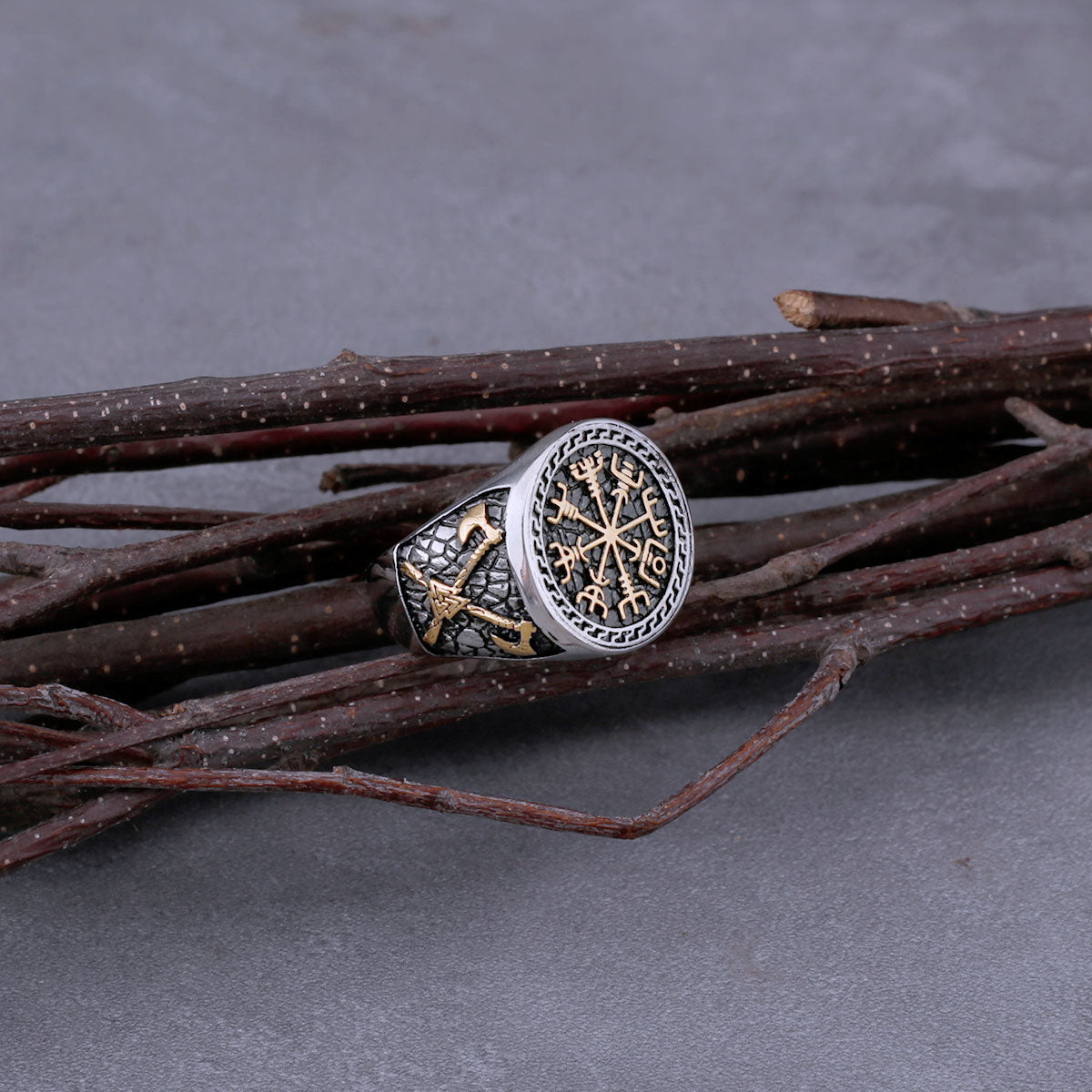 Nordic Viking Axe Vegvisir Compass Ring Men Stainless Steel Vintage Fashion Hip Hop Biker Ring Punk Awe of Helmet Amulet Jewelry