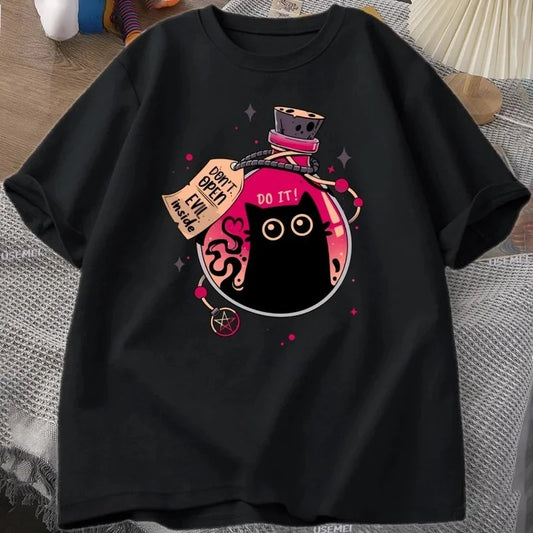 Evil Black Cat in The Bottle T-shirt Summer Fashion T-shirt Short Sleeve Female Cat Pattern Clothing Street Fashion Clothing Y2K