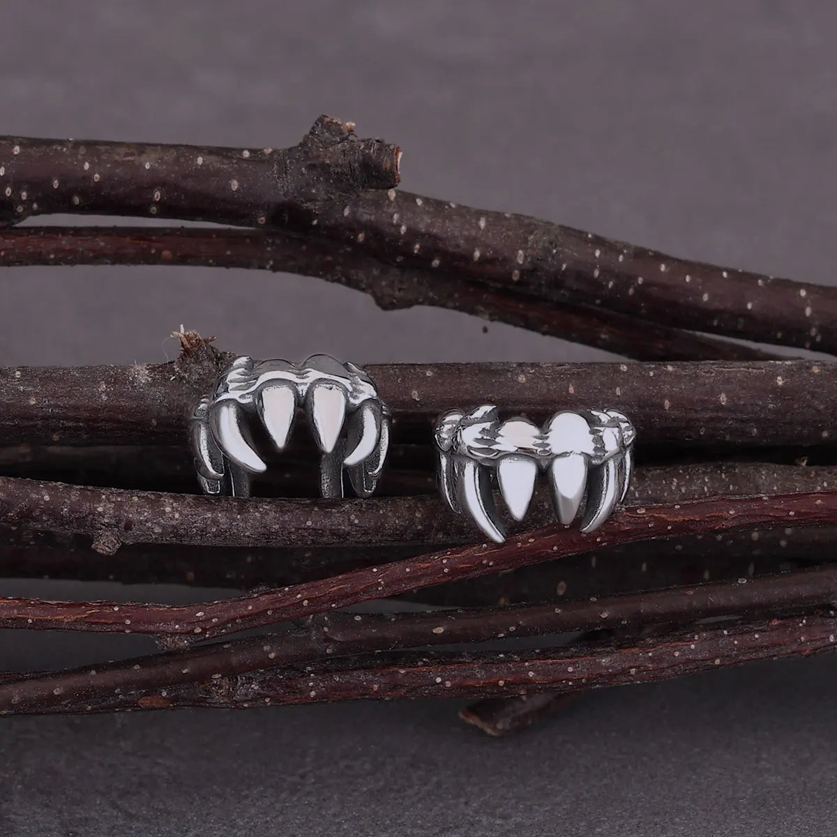 Gothic Vampire Teeth Simplicity Clip Earring Stinless Steel Girls Punk Hip Hop Jewelry Men's Non-Piercing Ear Cuff Earring