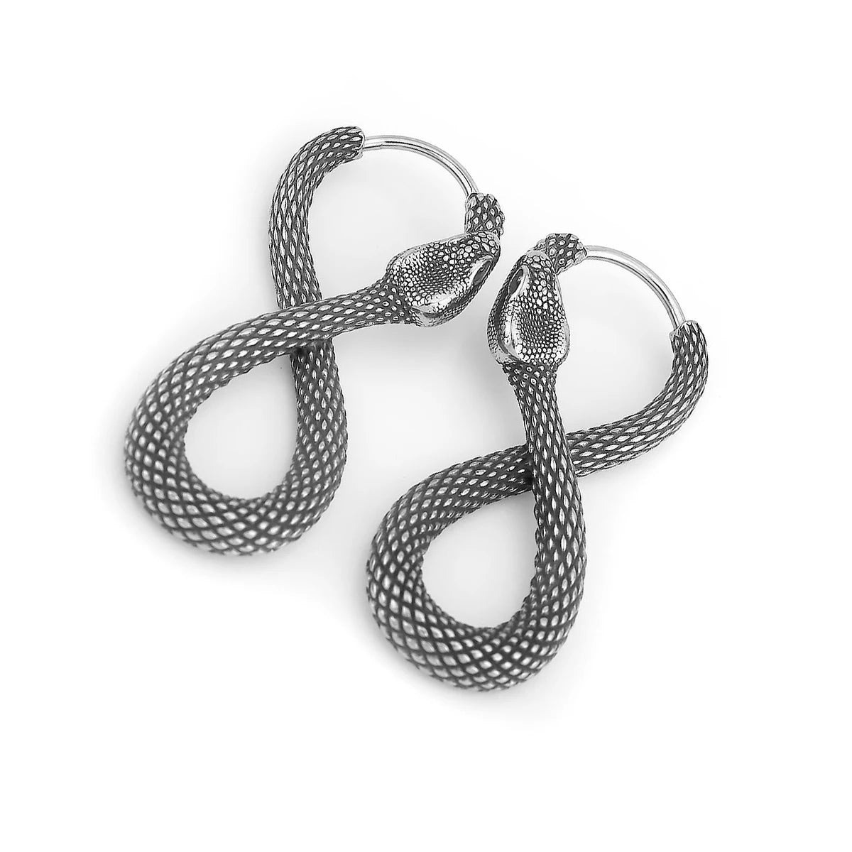 Hip-hop Animal Eight Snake Earrings Men and Women Models Punk Cool Biker Accessories Party Fashion Stainless Steel Jewelry Gift