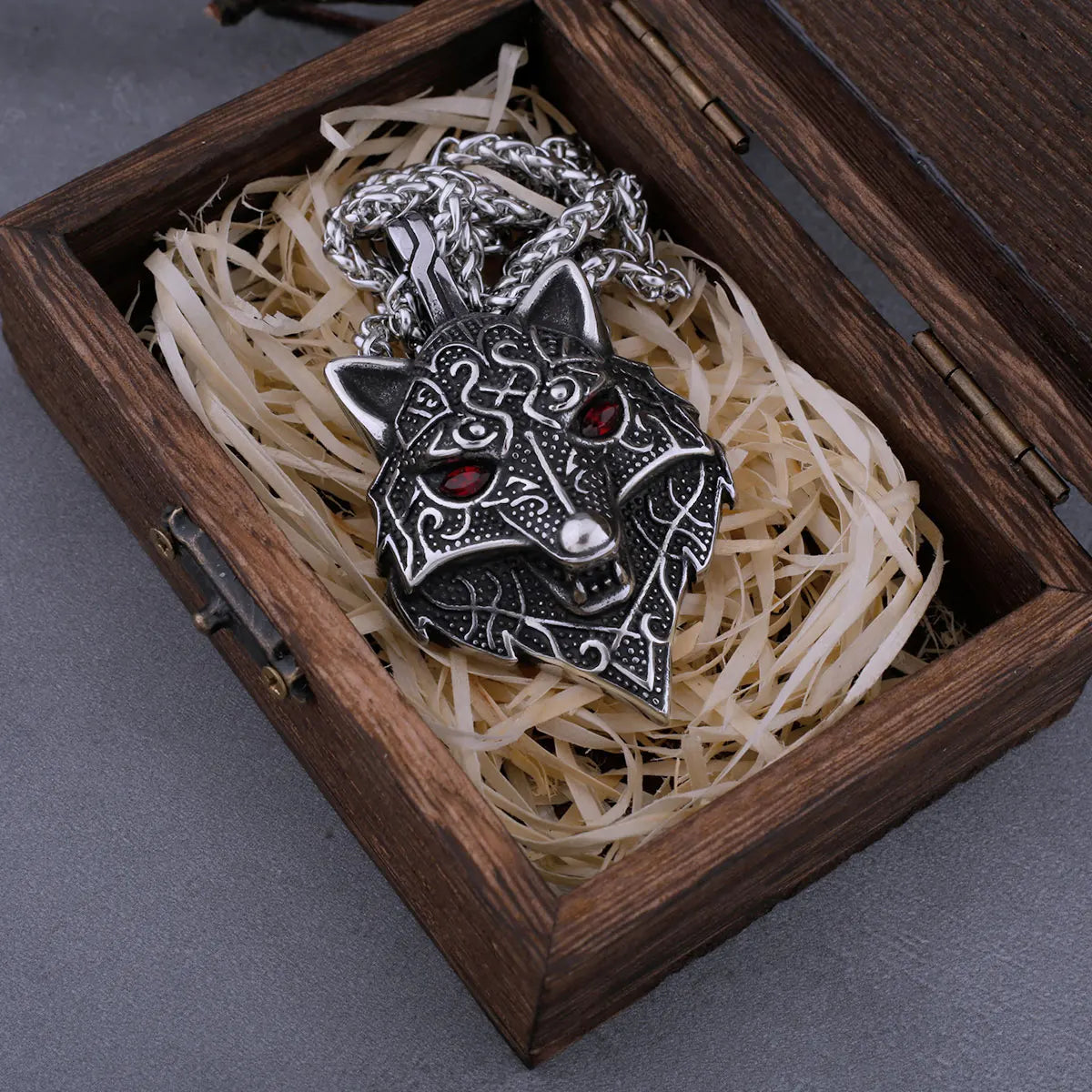 316L Stainless Steel Viking Nordic Wolf Head Men's Necklace Fashion Retro Boutique Versatile Hip Hop Biker Pendant Jewelry Gift