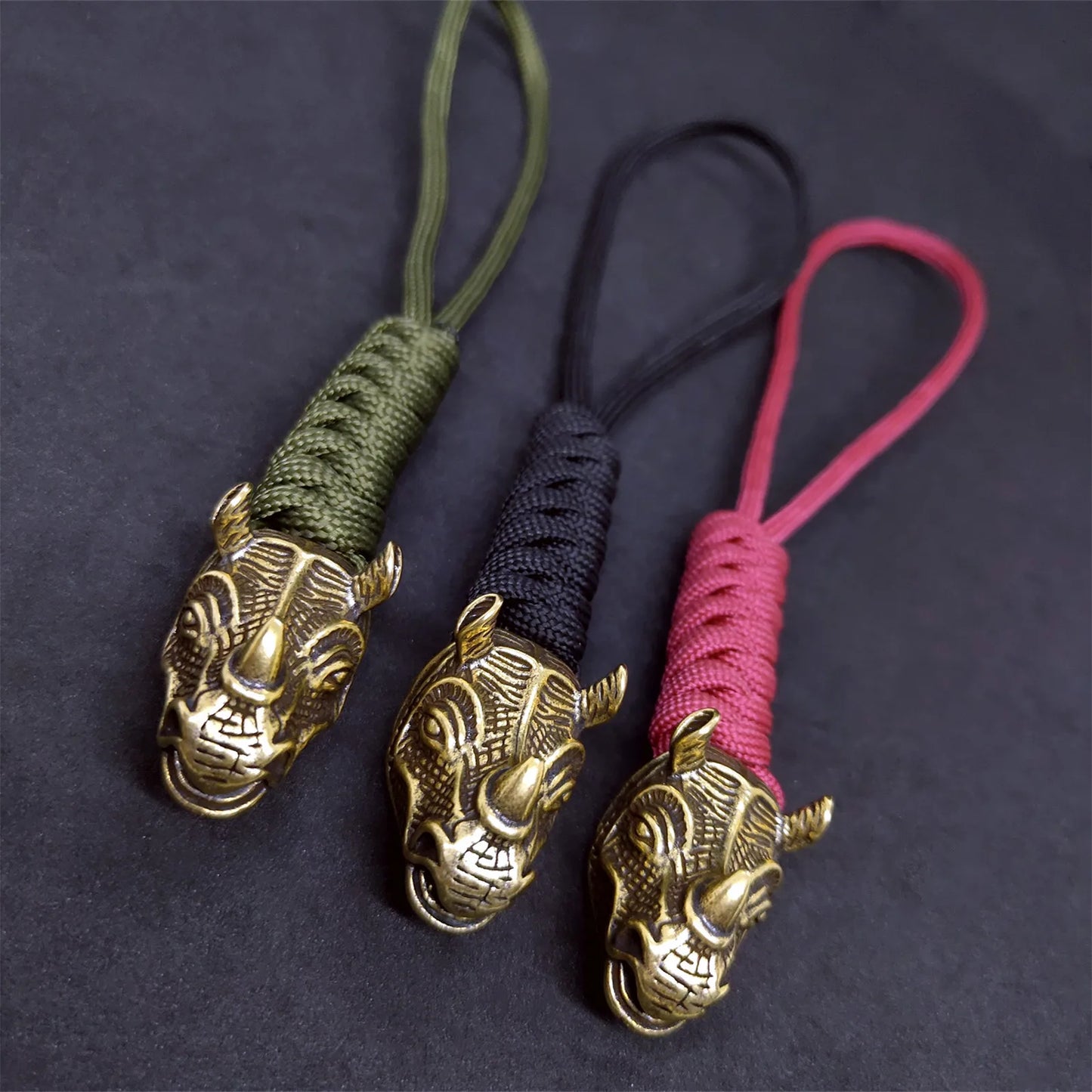 Rhino Avatar Retro Brass Ornaments Men's and Women's Key Ring Gifts Bag Knife Rope Pendant Crafts Accessories Handmade Keychain
