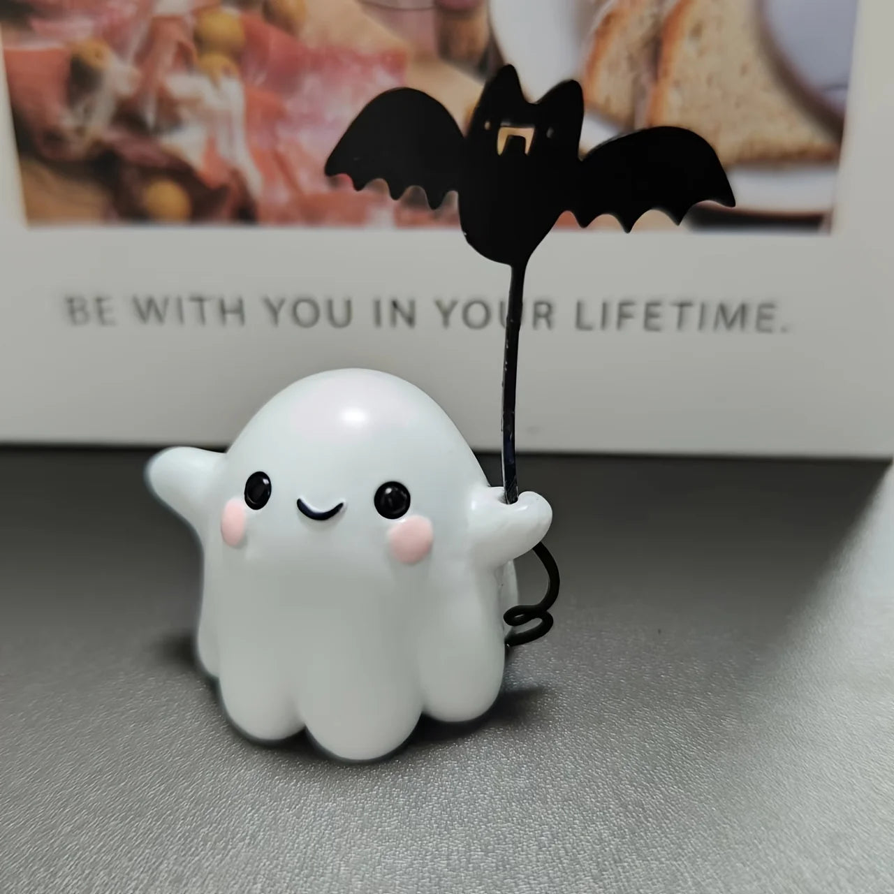 1Pc Halloween Cute Ghost Putting Bat Ornaments Ghost Bat Desktop Party Decoration Party Small Gift Little Finger Cute Ghost Toys
