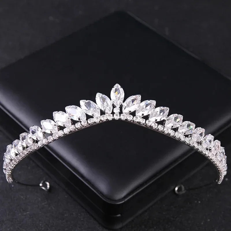 Luxury Silver Color Crystal Pearls Bridal Tiaras Crown Baroque Rhinestone Pageant Diadem Bride Headband Wedding Hair Accessories