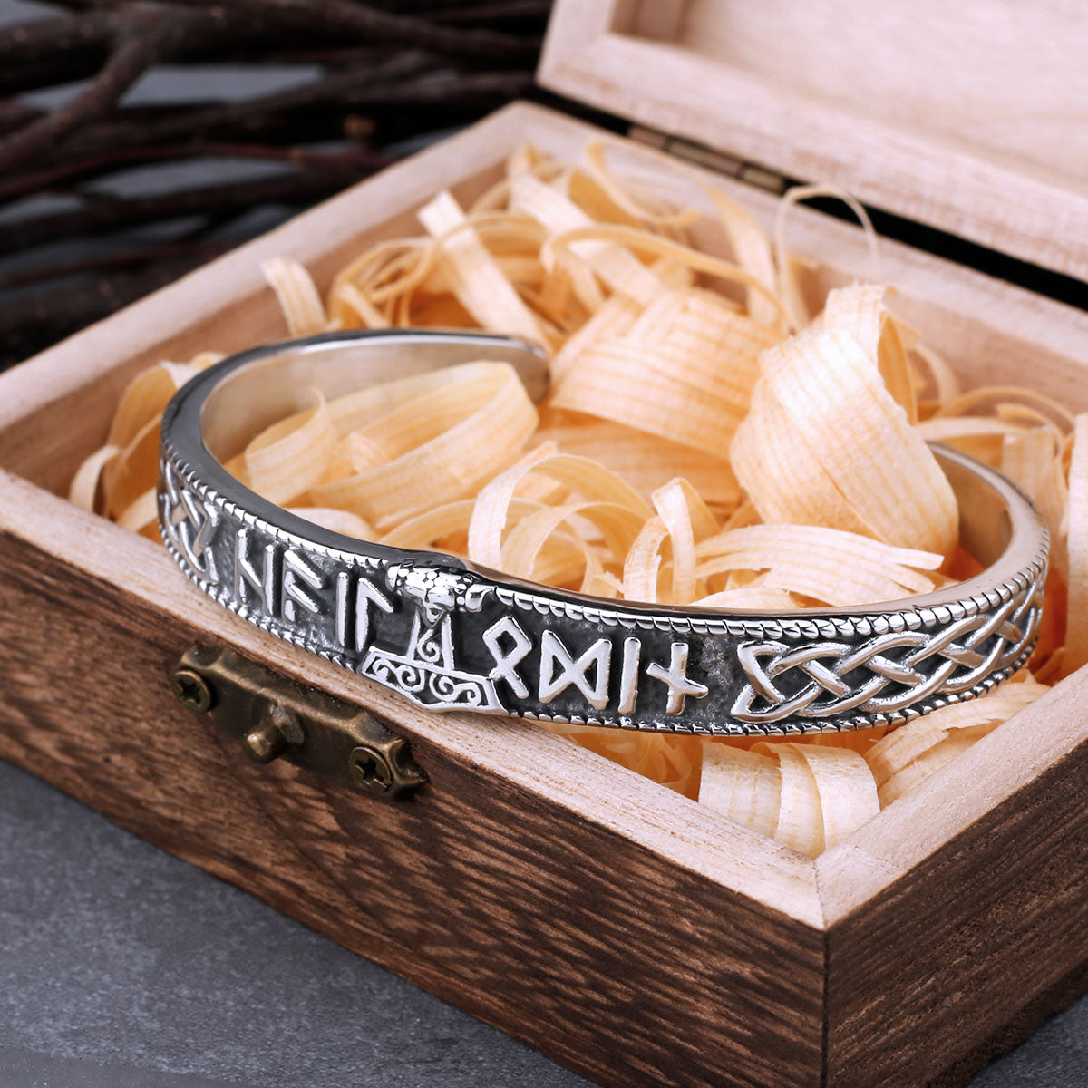 Stainless Steel Viking Thor's Hammer Bracelet Men and Women Vintage Punk Wristband Cuff Bracelet with Odin Rune Jewelry As  Gift