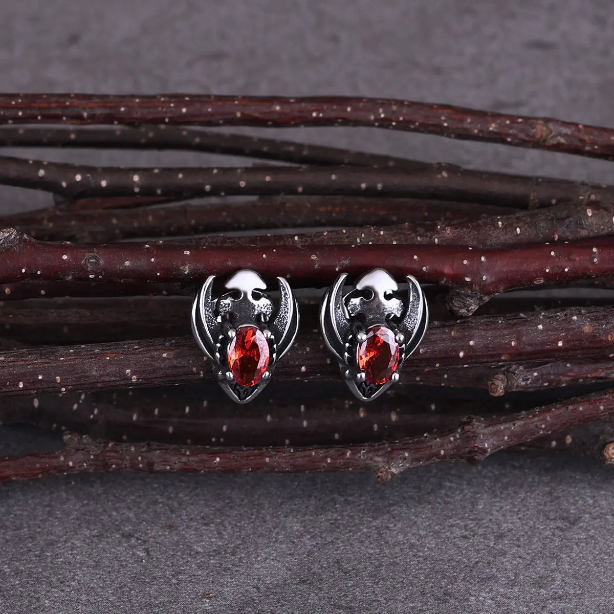 Personalized Ladybug Fashion Stainless Steel Earrings for Men and Women Hip Hop Street Earrings Punk Everyday Gift Jewelry