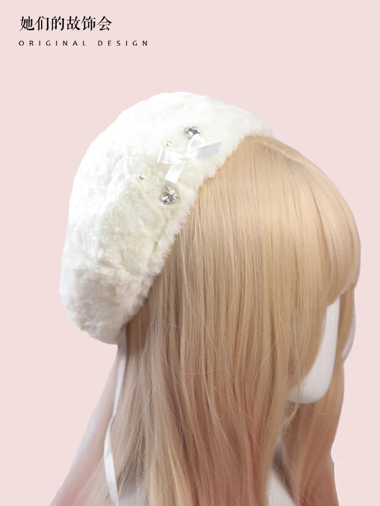Autumn and Winter Elegant Pearl Plush Beret Japanese Style Handmade Lolita Snowflake Love Heart Bow Tie White Hat for Women Caps