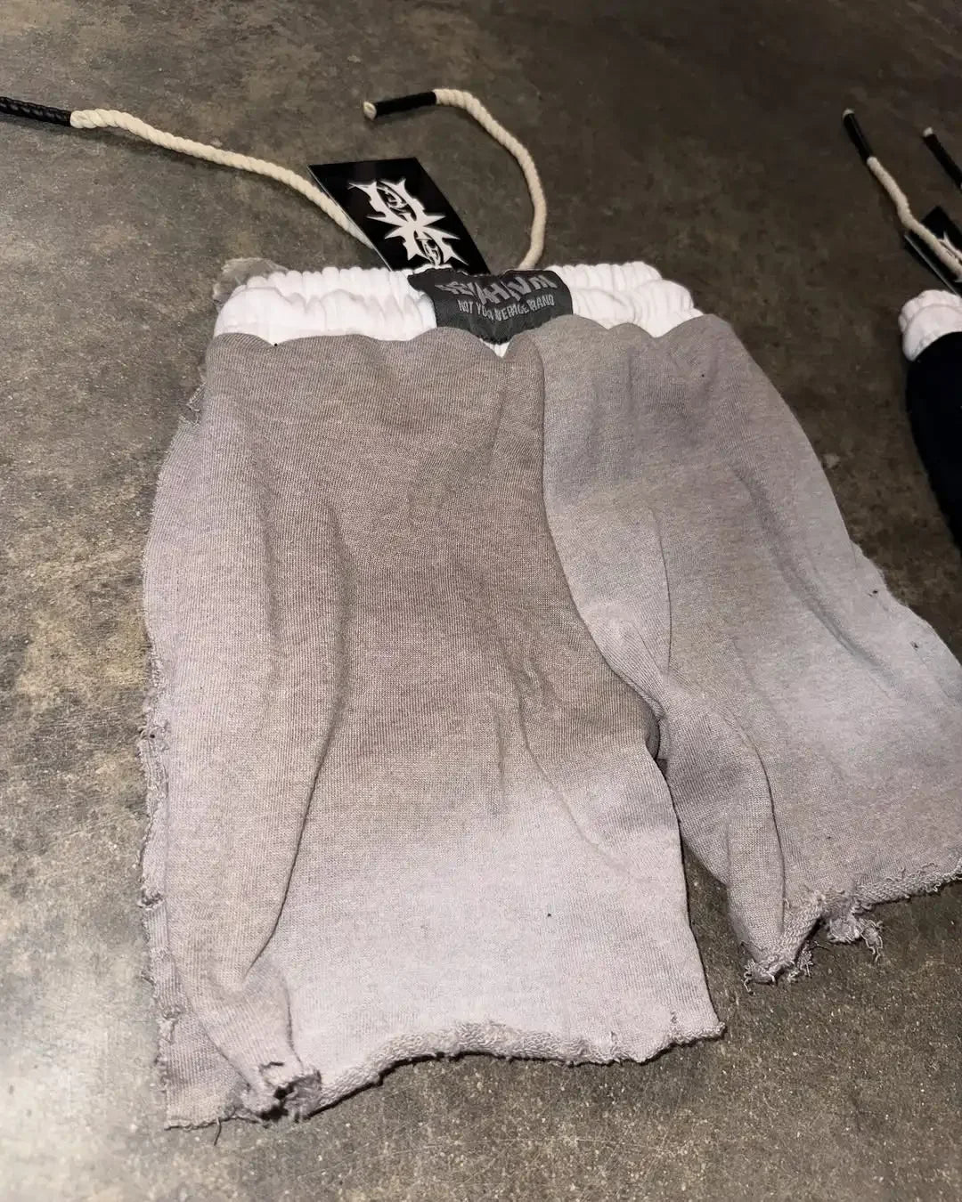 Harajuku's New Trendy Clothing High Street Fashion Shorts Y2K Punk Style Embroidery Casual Shorts Hip Hop Oversize Sports Shorts