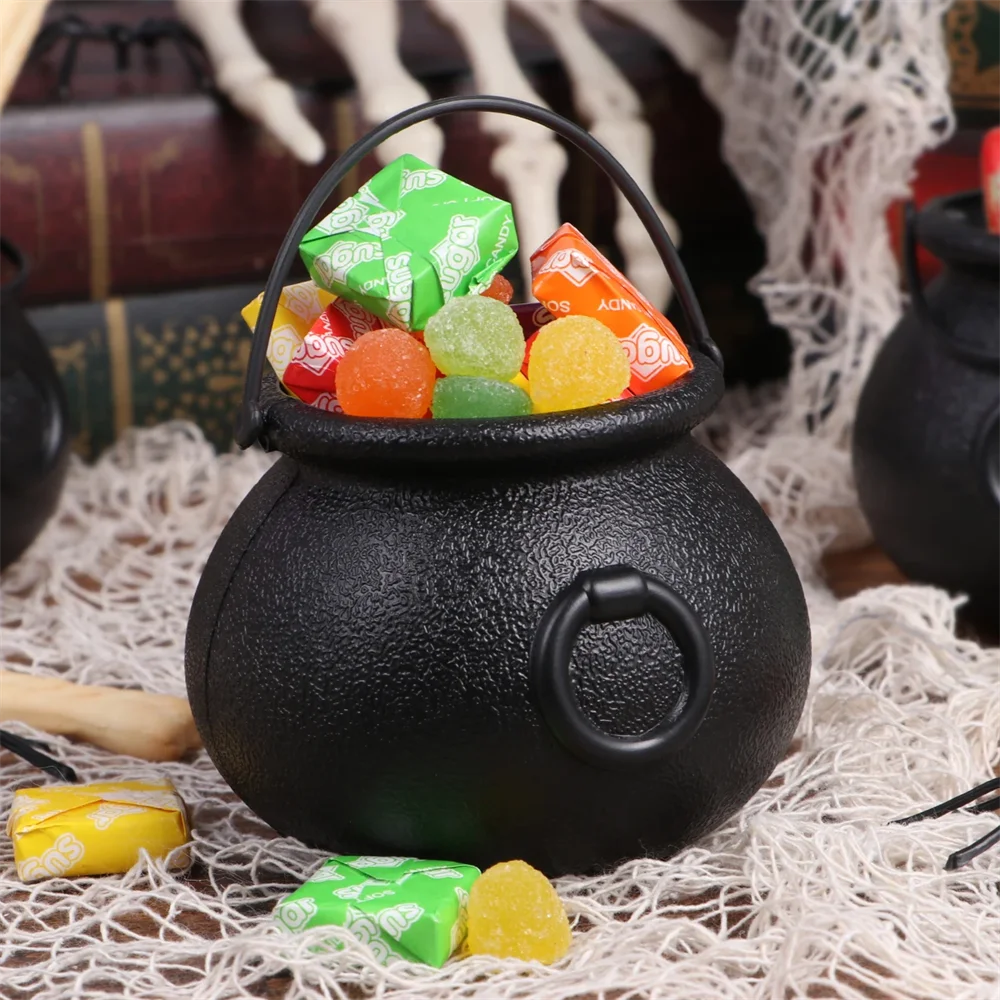Halloween Candy Bucket Jar Trick Or Treat Black Plastic Cauldron Witch Bowls with Handle Halloween Party Decorations Props
