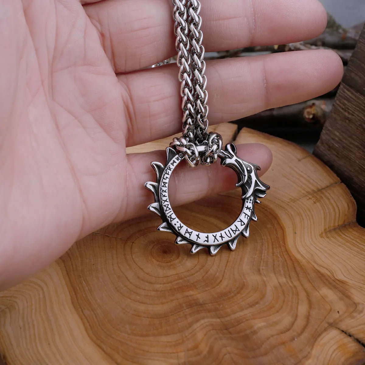 Men's Viking Self Devourer Necklace Celtic Knot Hip Hop Amulet Dragon Pendant Scandinavian Fashion Jewelry for Men Gifts