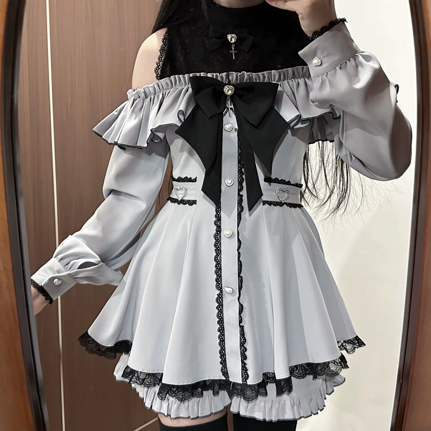 Japanese Mass-produced Off-the-shoulder Lace Splicing Long-sleeved Bow Shirt Dress and Shorts 2 Piece Dress Set Lolita Outfits