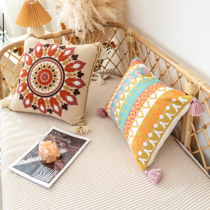 Nordic Ethnic Style Cushion Cover Cotton Moroccan Handmade Embroidery Cotton Tassel Throw Pillow Cover Living Room Home Decor