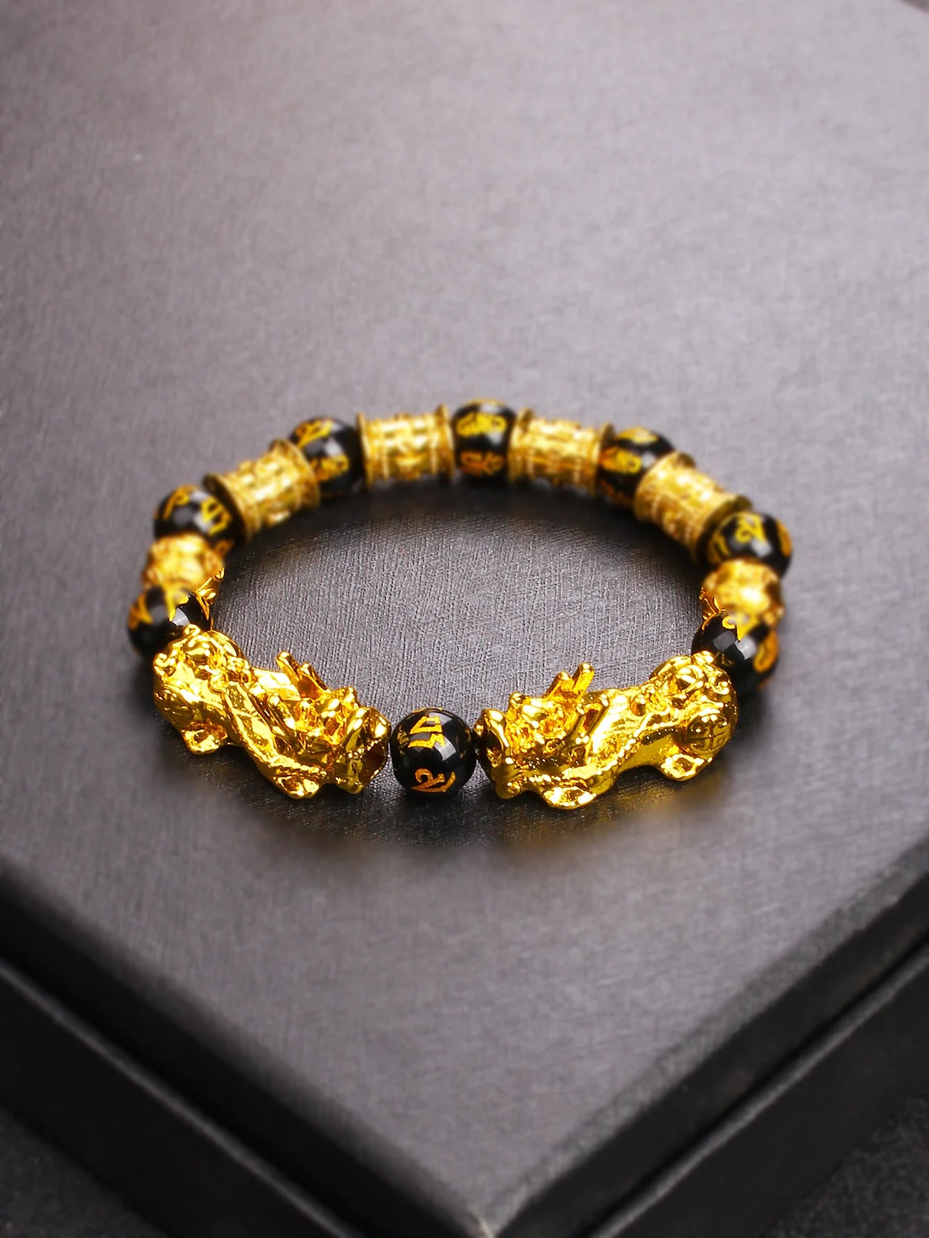 Feng Shui Black Obsidian Wealth Bracelets Men Color Changed Pi Xiu Bracelets Women 10mm Dragon Mantra Bead Bangle Lucky Jewelry