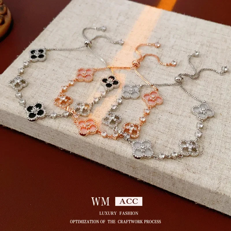 Qimeng Sweet Cherry" Vintage Pink Mother-of-Pearl Four-Leaf Clover Bracelet with Micro-Zirconia Inlay and Cutout Design