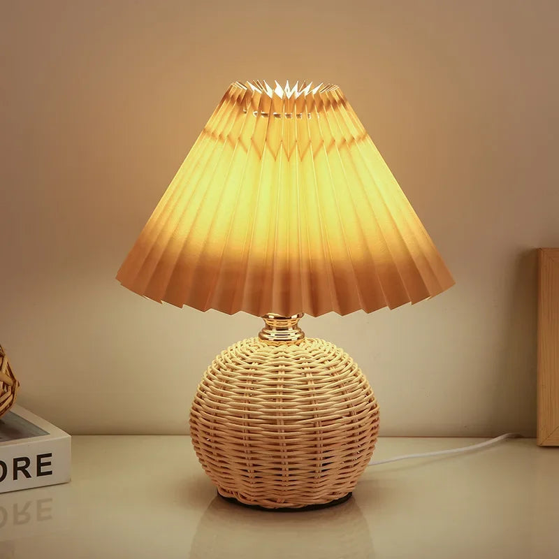 Nordic Ins Wind Internet Red Desk Lamp For Girls Warm Night Light High End Pleated Bedroom Bedhead Desk Lamp