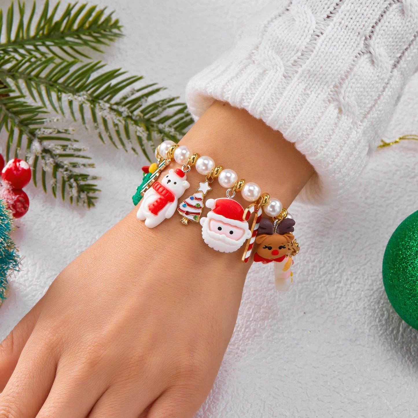 Handmade Christmas Tree Deer Bell Beads Bracelet for Women Charms Bracelet Girl Friendship Party Festival Jewelry Gifts