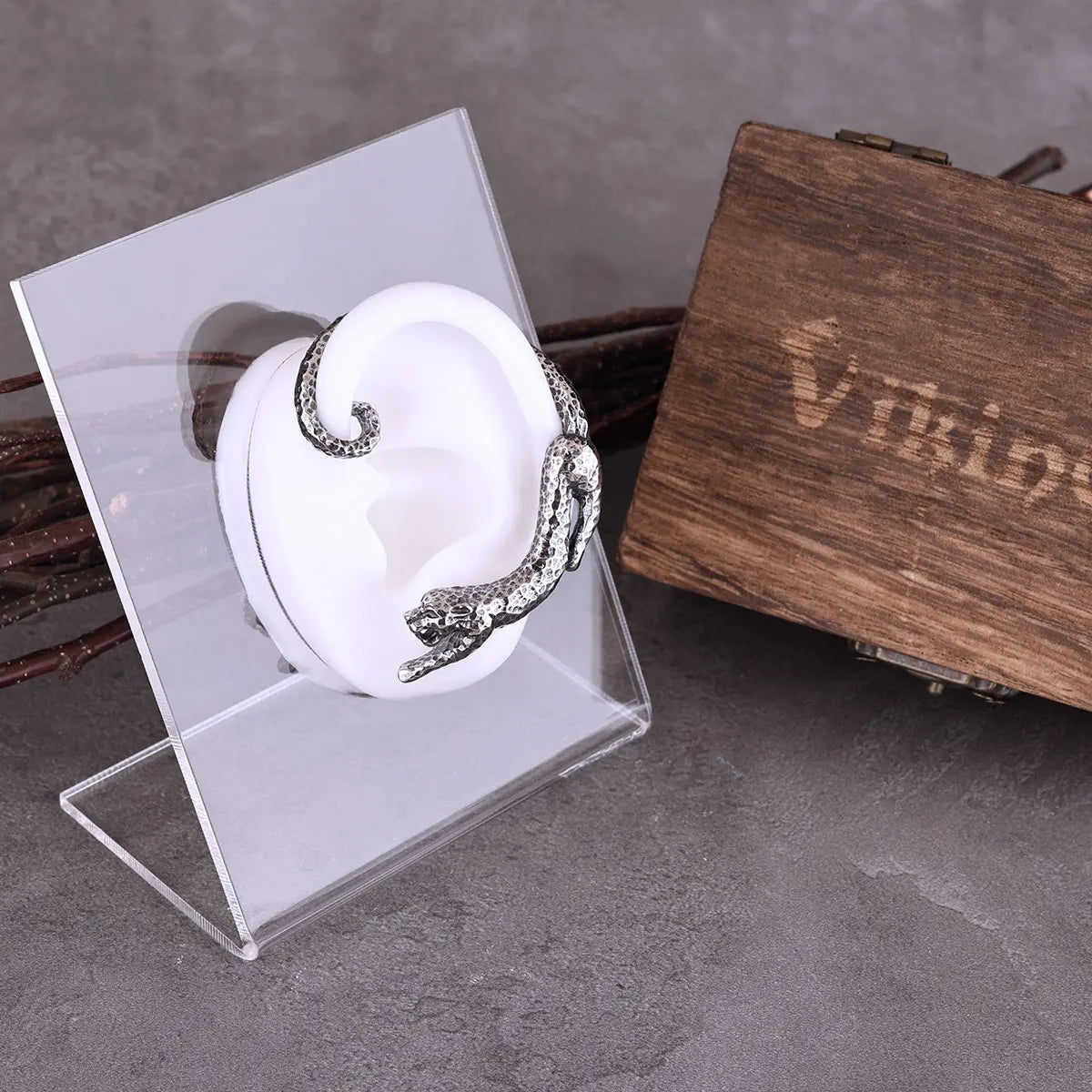 Vintage Cheetah Man and Woman Fashion Earrings Stainless Steel Drop Hole-less Earrings Personalized Jewelry Gifts Wholesale