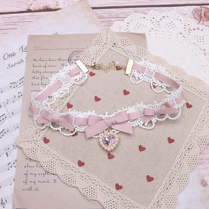 Lolita-Style Lace Choker Pearl Heart Rhinestone Necklace Lolita Pendant Girl Sweet Pearl Necklace with Heart Pendant for Women