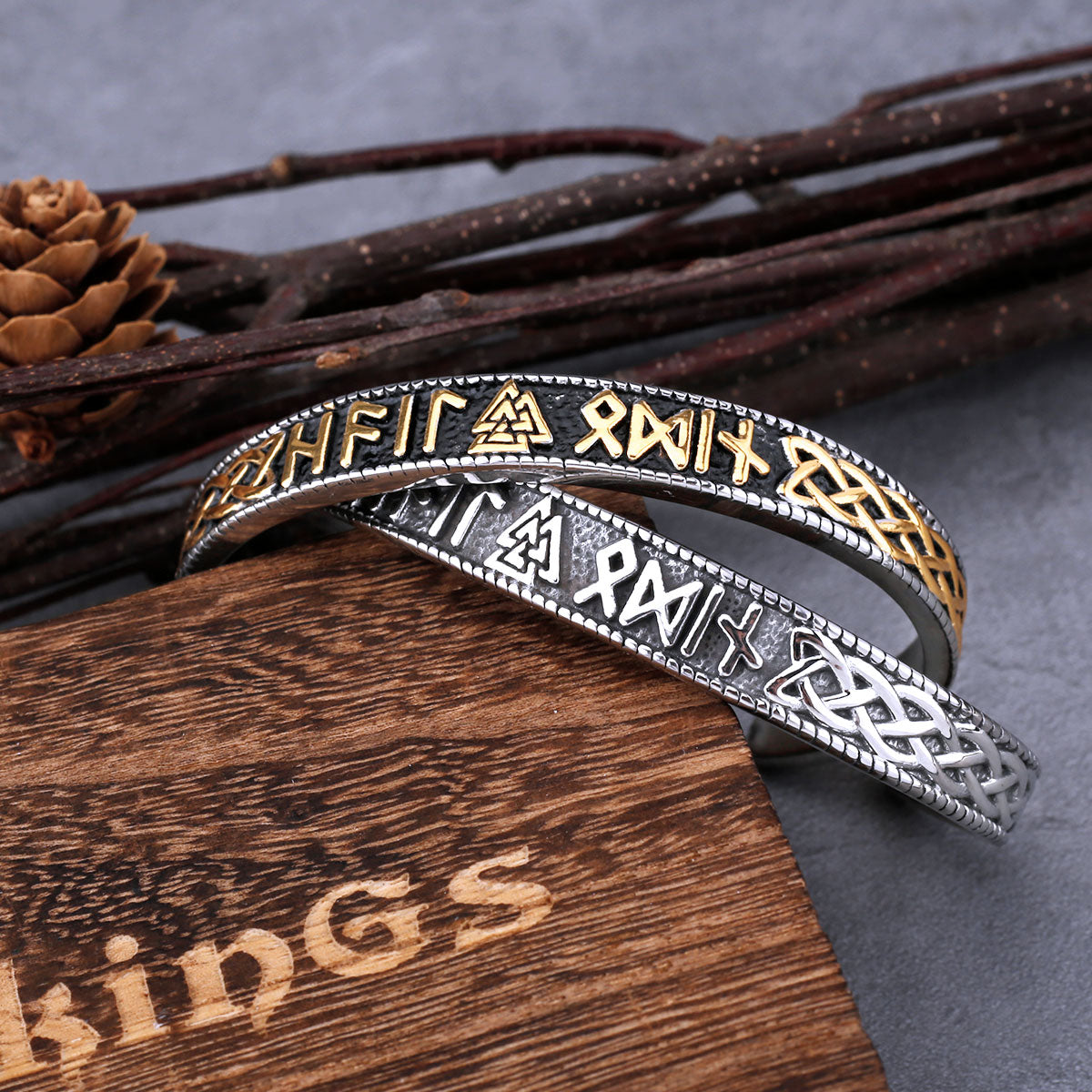 Stainless Steel Vijing Valknut Rune Bracelet for Men and Women Hip Hop Charm Wristband Cuff Charm Creative Vikings Jewelry Gift