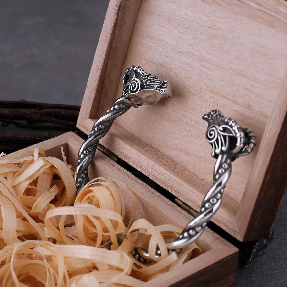 Viking Nordic Goat Head Animal Men Cuff Bracelet High Quality Fashion Stainless Steel Jewelry With Wooden Box