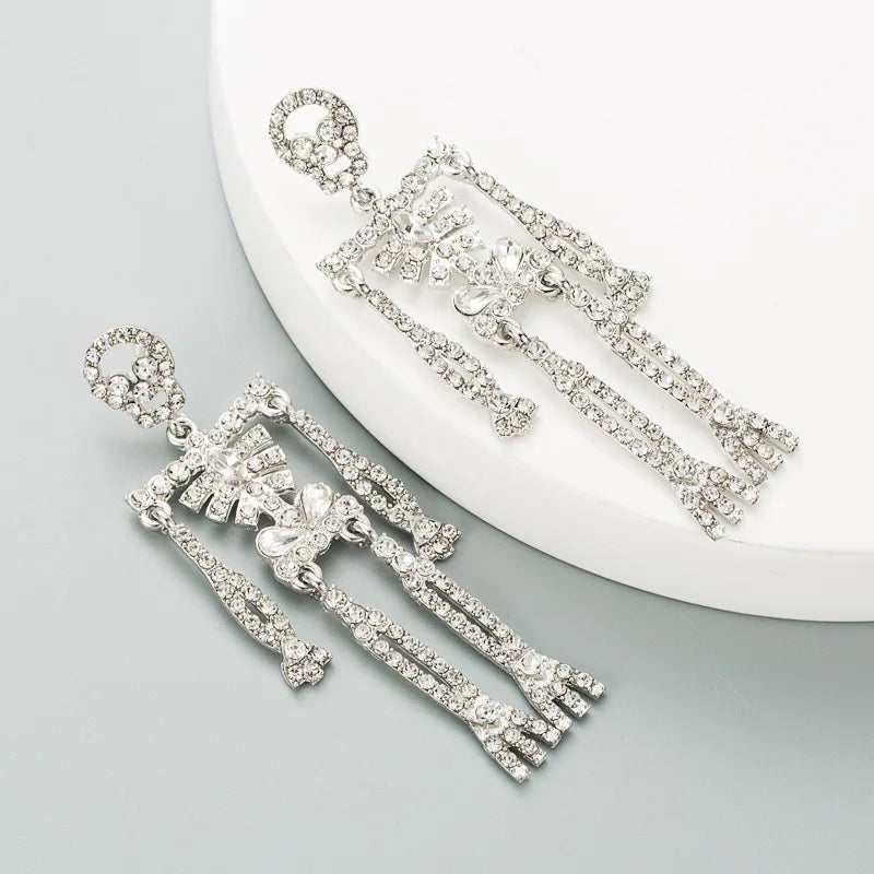 Women's Gothic Gorgeous Rhinestone Skeleton Dangling Earrings Halloween Retro Long Earrings Fashion Gift for Holidays
