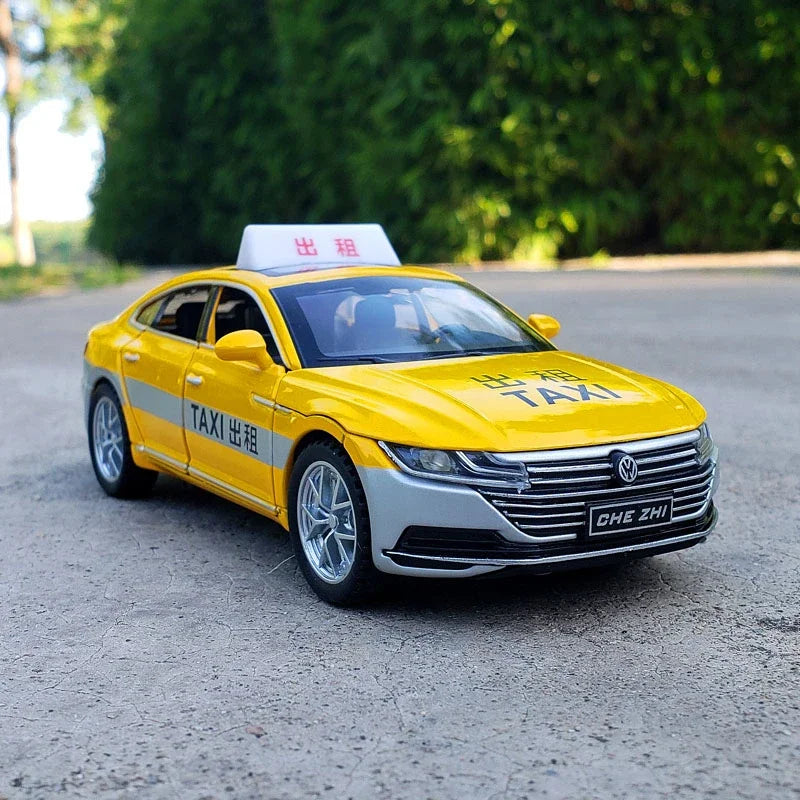 1:32 Volkswagen CC Taxi Car Model Alloy Car Die Cast Toy Car Model Sound Light Children's Toy Collectibles Christmas gift ﻿A563