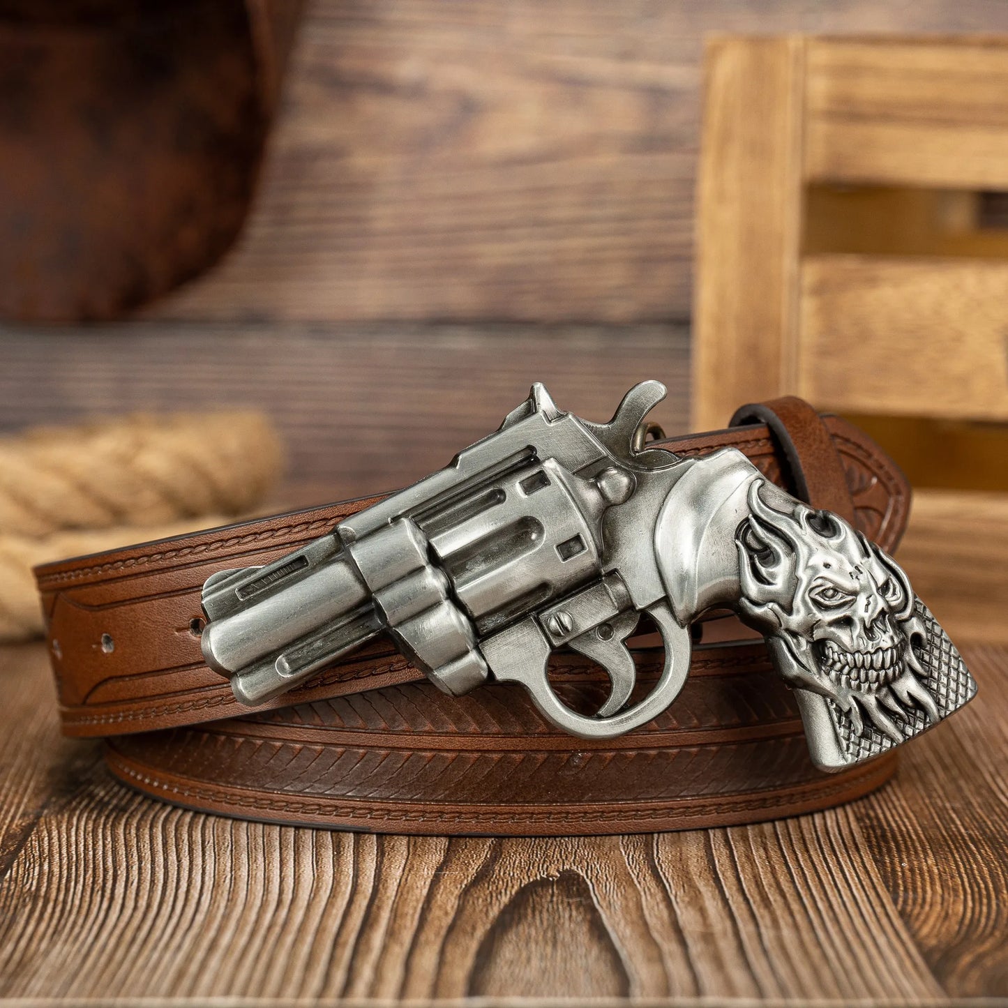 The ghost head element pistol craftsmanship large buckle striped PU embossed button personalized casual men's belt
