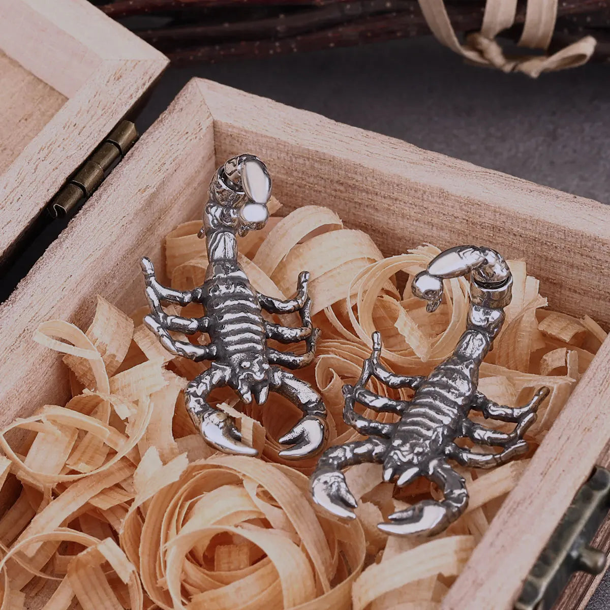 Stainless Steel Animal Scorpion Drop Earrings Fashion Women Unisex Gothic Punk Ears Jewelry Party Club Gift