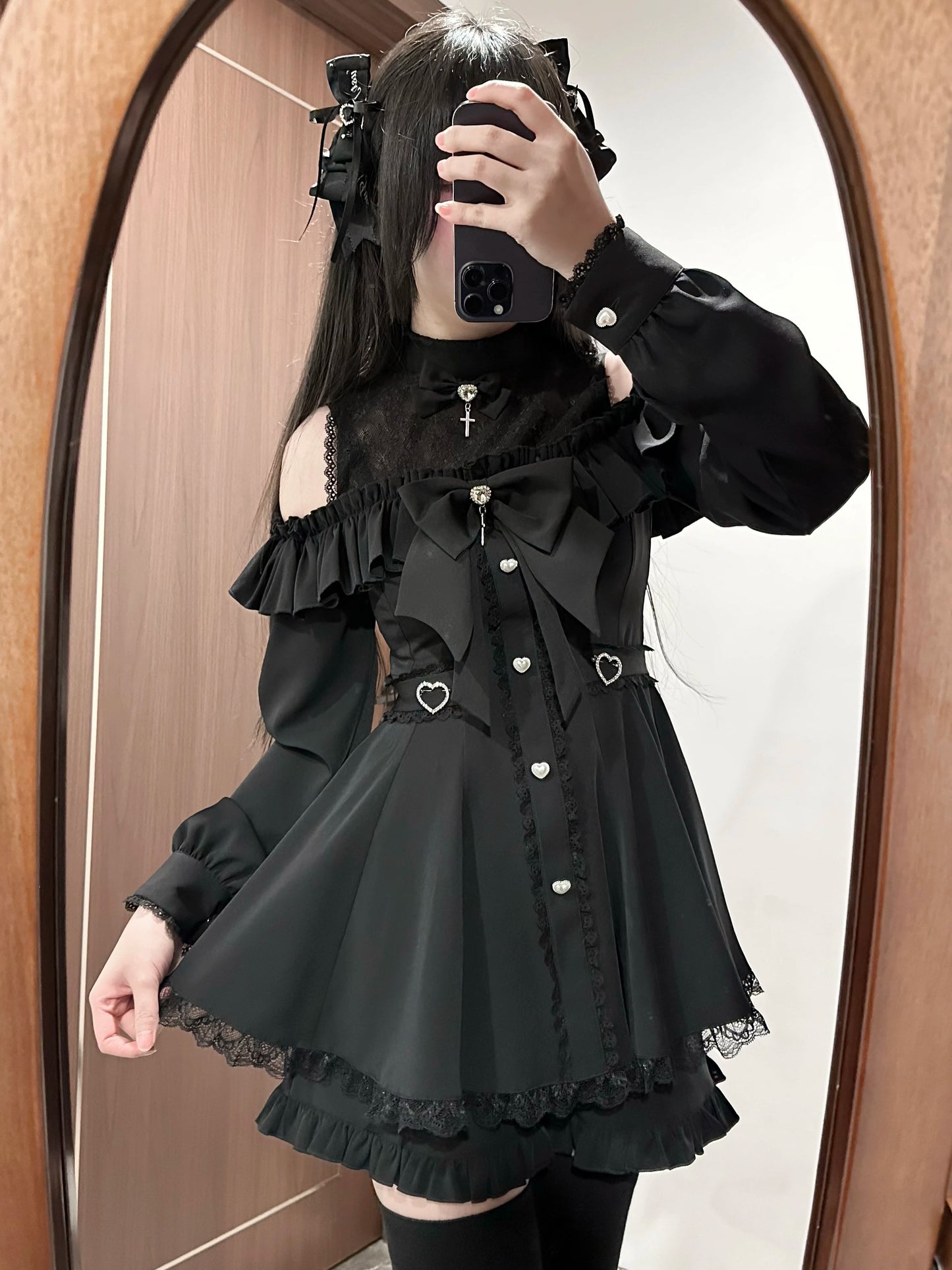 Japanese Mass-produced Off-the-shoulder Lace Splicing Long-sleeved Bow Shirt Dress and Shorts 2 Piece Dress Set Lolita Outfits