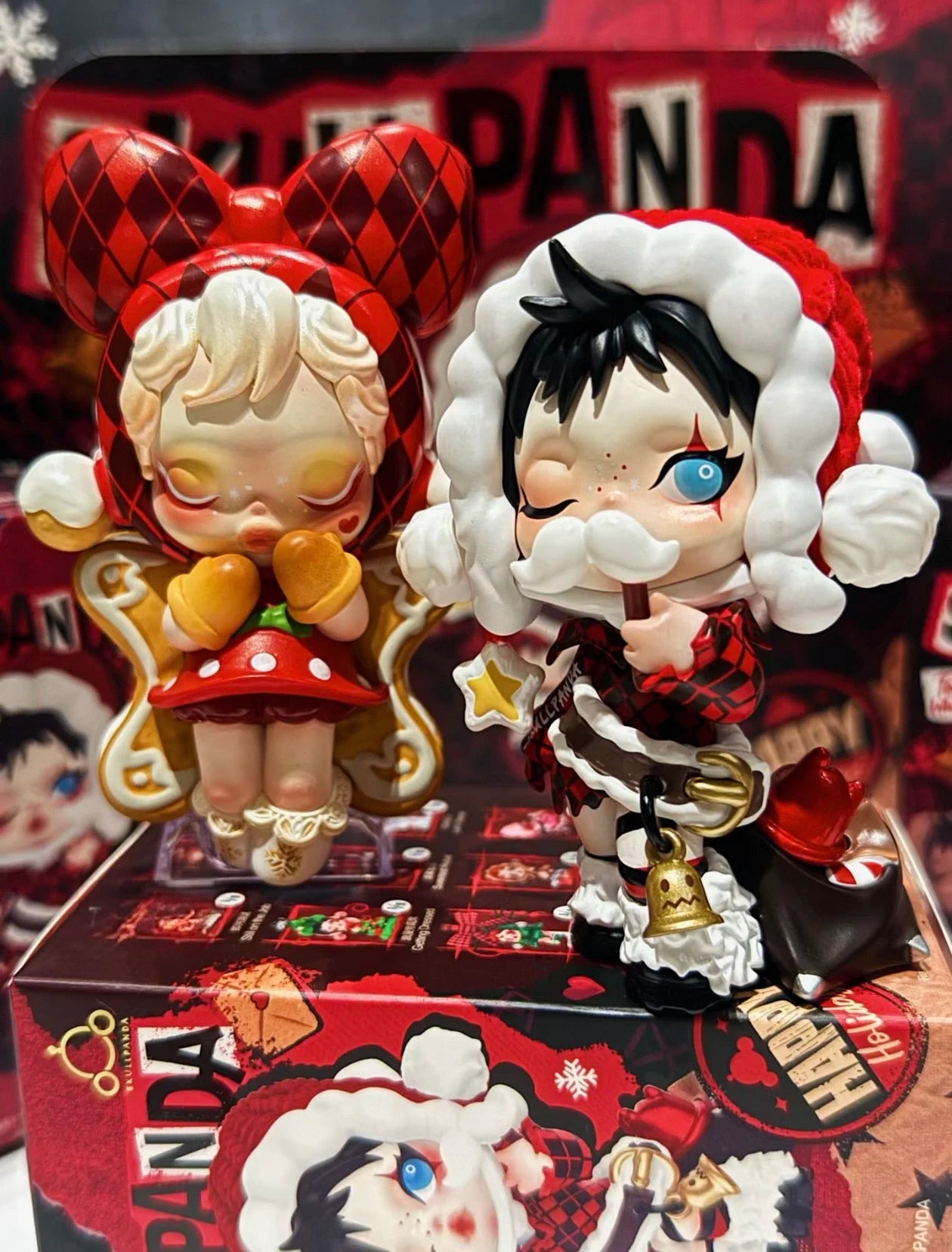 Genuine POP MART SKULLPANDA the Best Seaion Series Blind Box Doll Christmas Gift Trendy Collectible Toy The surprise of Christma