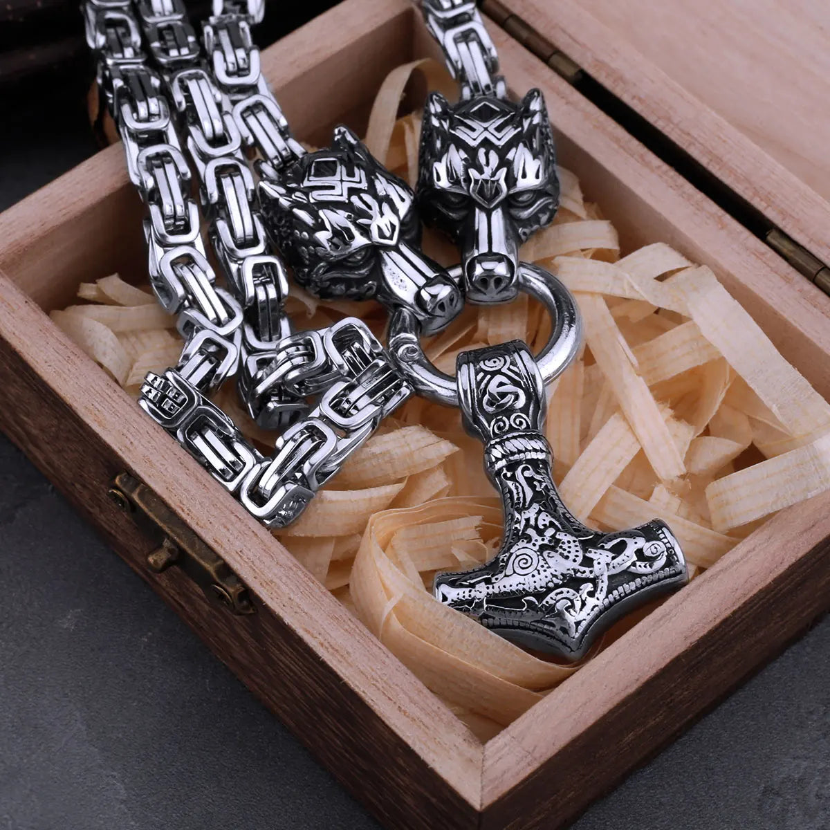 Nordic Classic Viking Thor's Hammer Men's Pendant Necklace Domineering Wolf Head Amulet Jewelry Necklace Gift